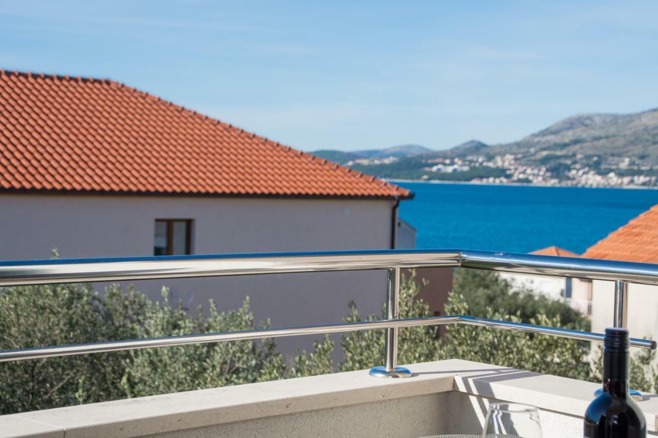 Apartments Fumija Трогир Екстериор снимка