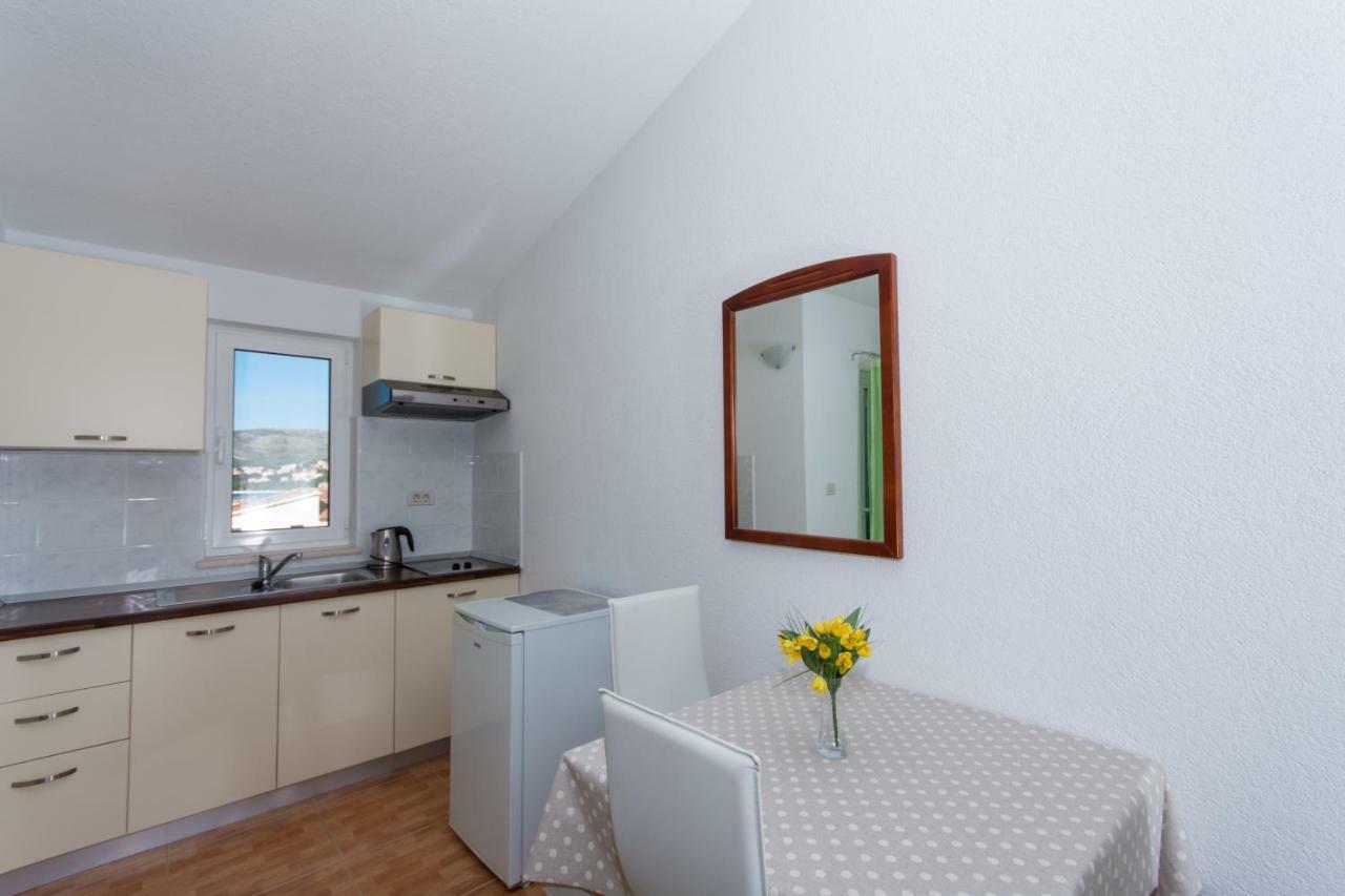 Apartments Fumija Трогир Екстериор снимка